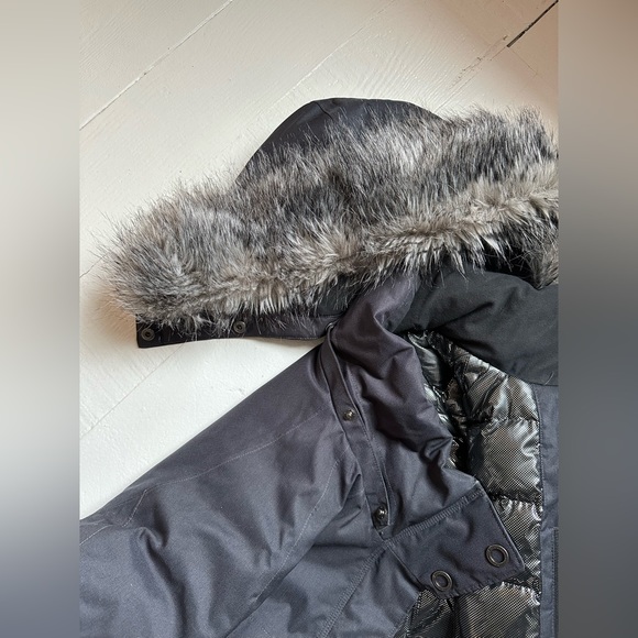 Columbia Women's Long Down Insulated Jacket Size Medium - Picture 6 of 10